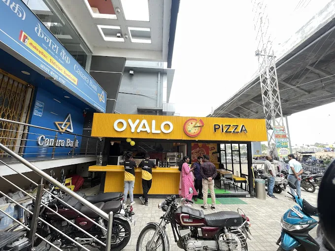 Image of: Oyalo Pizza in Iyer Bungalow 7
