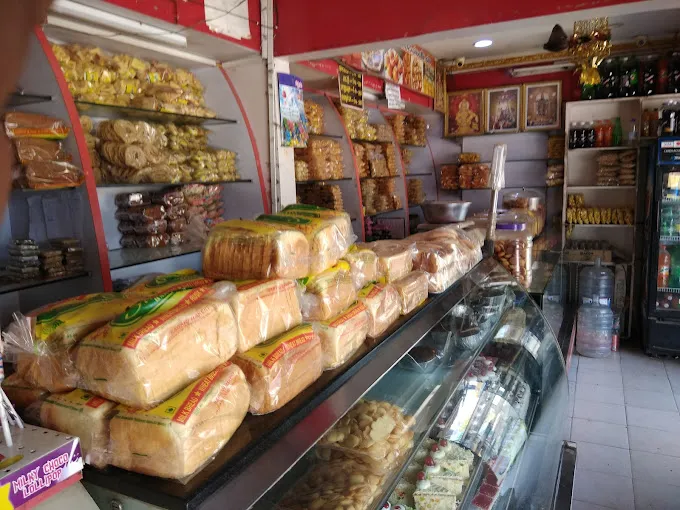 Image of: Sabaris Bakery in Iyer Bungalow 5