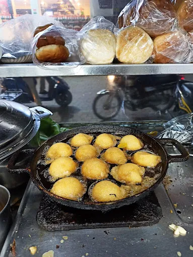 Image of: Sri Meenakshi Paniyaram Shop in Madurai 7