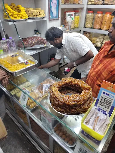 Image of: Aathi Kalathu Nei Mittai Kadai In Madurai 6