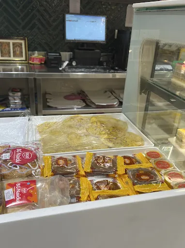 Image of: Bg Naidu Sweets Shop In Madurai 3