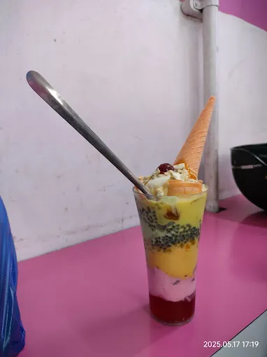 Image of: Famous Jigarthanda Llp In Periyar 5