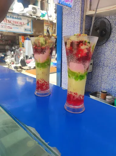 Image of: Hanifa Jigarthanda Shop In Madurai 2