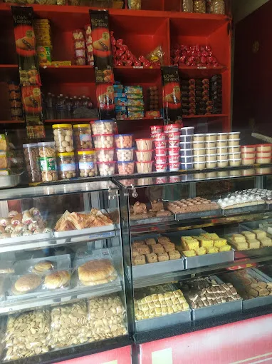 Image of: P Kaladevi Mixture Store In Periyar 2