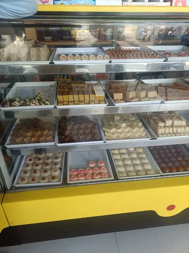 Image of: Sri Kamatchi Bakery In Madurai 7