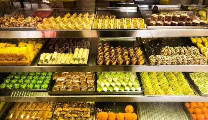 Image of: Sri Poorani Iyengar Bakery In Madurai