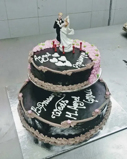 Image of: V P Madhura Bakery In Madurai