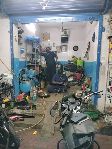 Image of: Alagendran Two Wheeler Works in Madurai