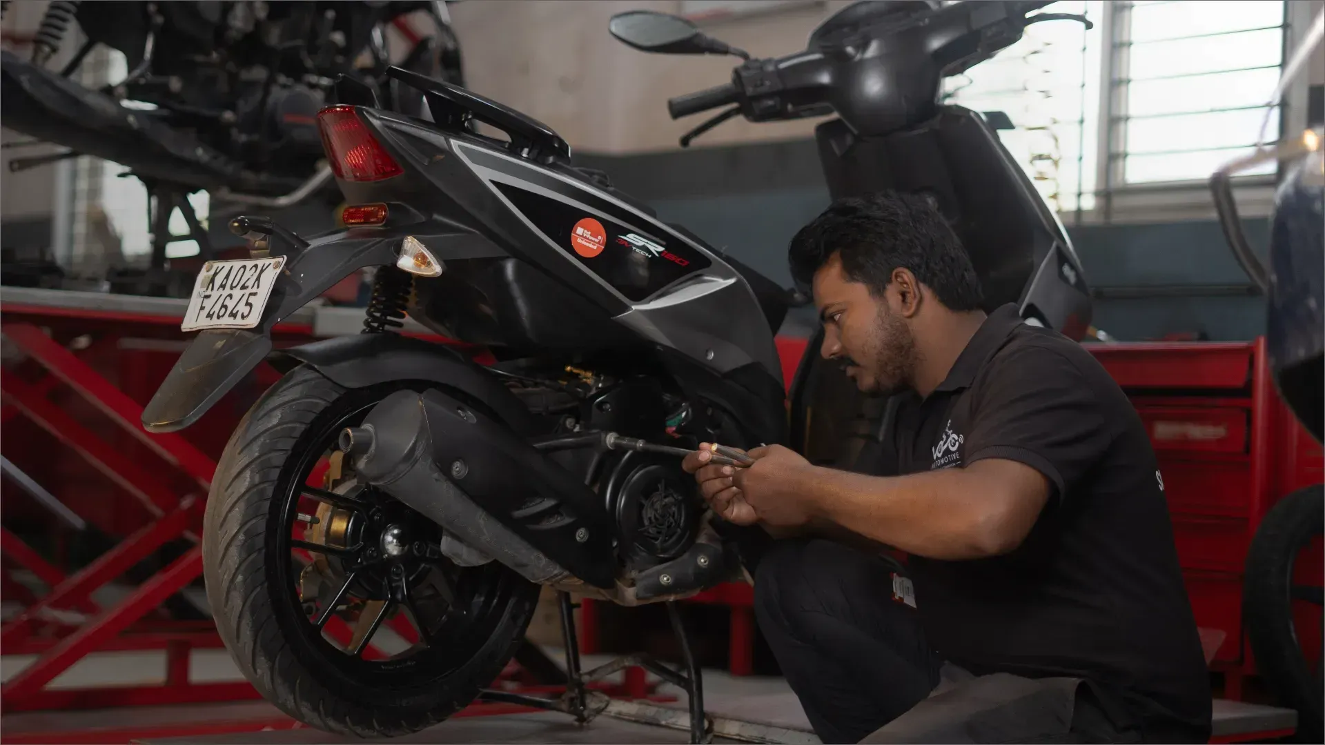 Image of: Balaji Two Wheeler Service in Madurai