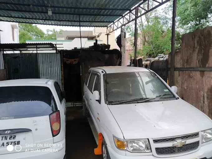 Image of: Chinnathambai Car Workshop in Madurai