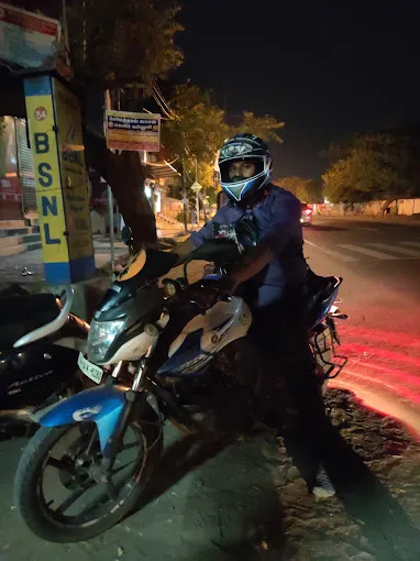 Image of: Freedom Riders Probiking in Ponmeni