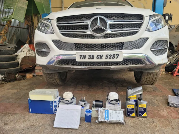 Image of: Gowin Auto Garage in Sellur 6