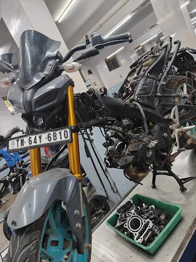Image of: I Moto Garage in Madurai
