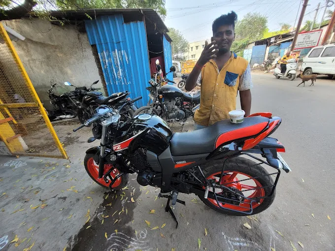 Image of: Jeya Kanna Spray Painting Work in Arappalayam 3