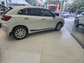 Image of: Nexa in Kamarajar Salai