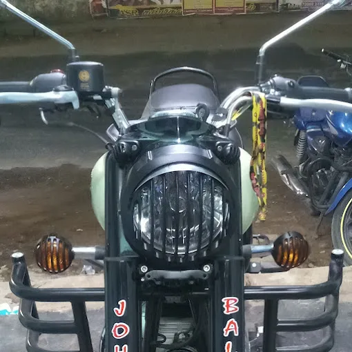 Image of: Noor Automobiles in Arasaradi 4