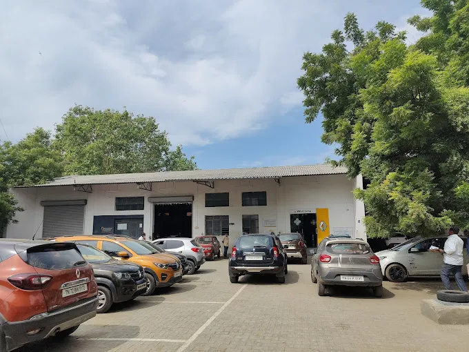 Image of: Renault Madurai Service in Villapuram