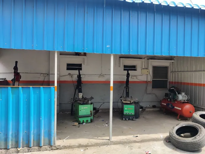 Image of: Samy Automobiles in Andalpuram