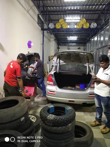 Image of: Sri Rathina Tyre Works in Thathaneri