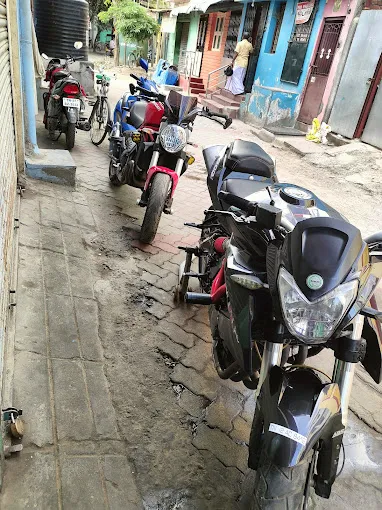 Image of: Sri Saravana Motors in Madurai 4