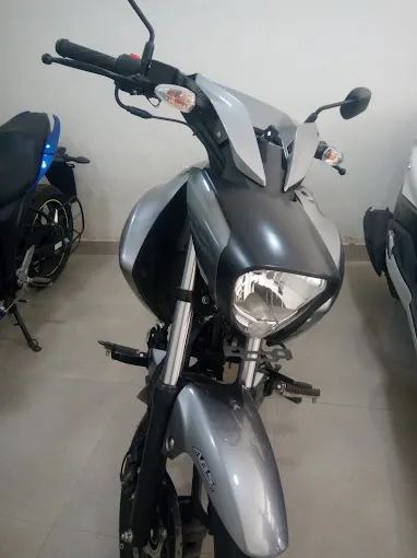 Image of: Suzuki Show Room in Kamarajar Salai 2