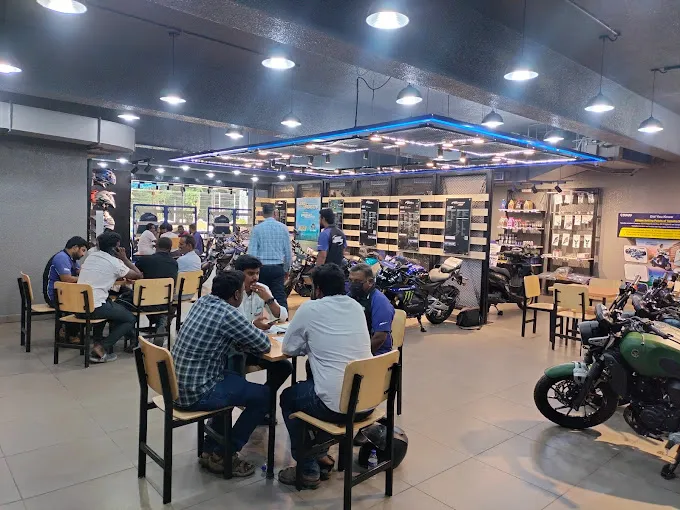 Image of: Yamaha Motor Showroom Alagendran Autos in Kochadai 2