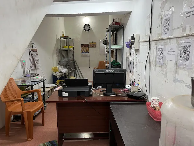 Image of: Professional Courier in Koodal Nagar 5