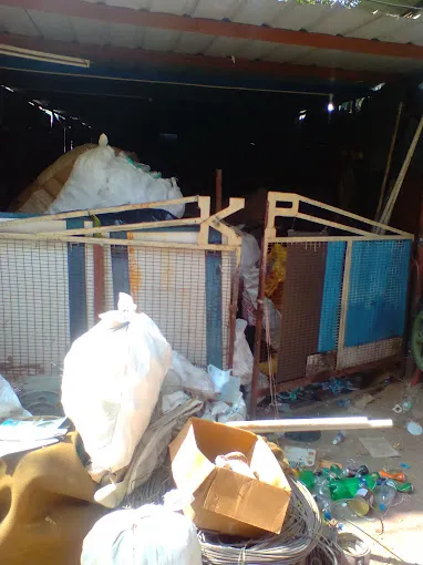 Image of: Artraders In Sellur 2