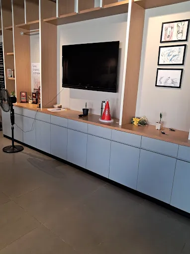 Image of: Ather Electric Scooter Showroom In Vilangudi 4