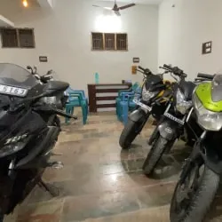 Image of: Basha Two Wheeler Works In Goripalayam