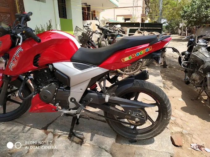 Image of: Eswari Motors In Koodal Nagar 7