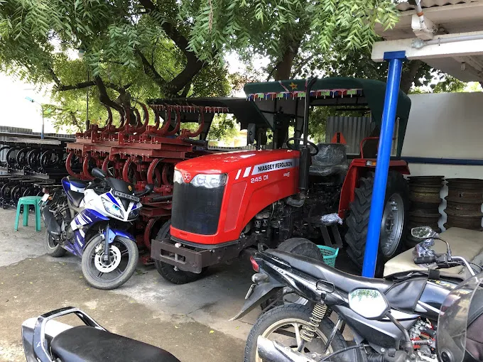 Image of: Kannan Tractor Deals In Vilangudi