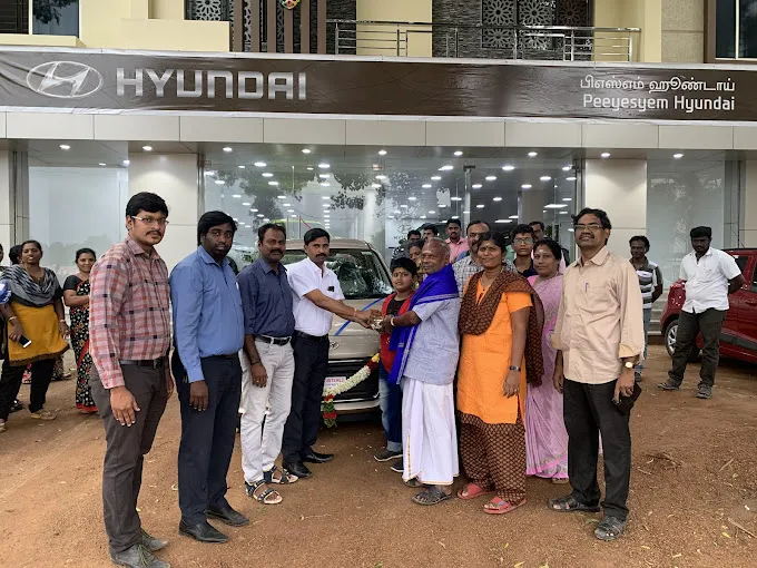 Image of: Peeyesyem Hyundai Car Showroom In Teppakulam