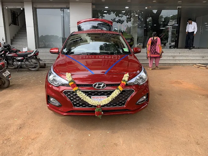 Image of: Peeyesyem Hyundai Car Showroom In Teppakulam 6