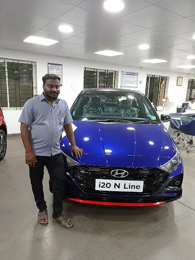 Image of: Peeyesyem Hyundai Car Showroom In Teppakulam 7
