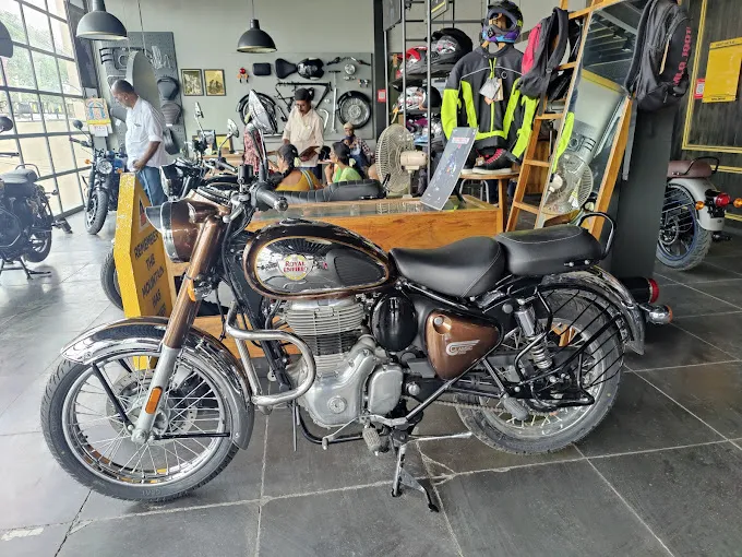 Image of: Royal Enfield Showroom Classic Motors In Ponmeni 3