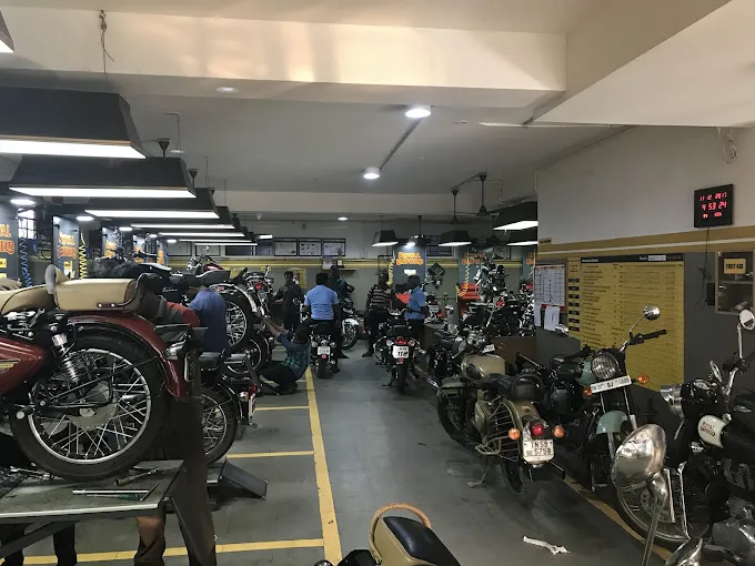 Image of: Royal Enfield Showroom Gg Motors In Simmakkal
