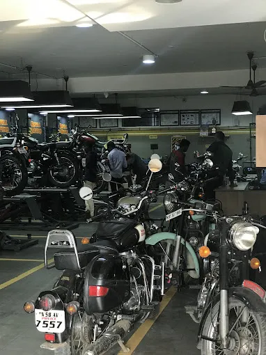 Image of: Royal Enfield Showroom Gg Motors In Simmakkal 2