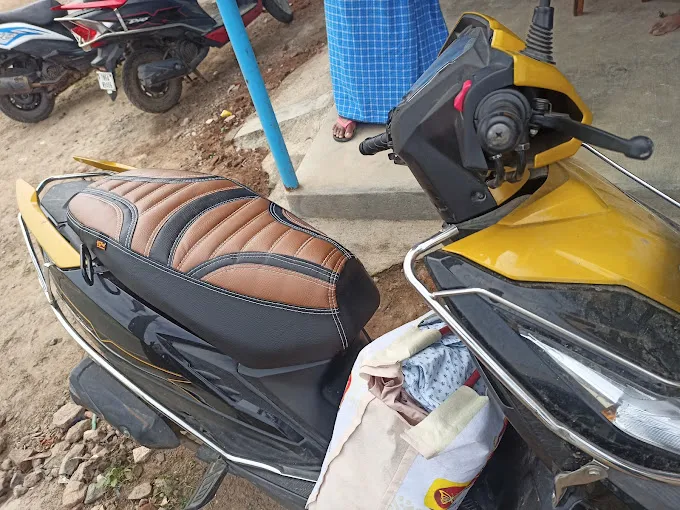 Image of: Tip Top Seat Covers And Bag Works In Koodal Nagar 2