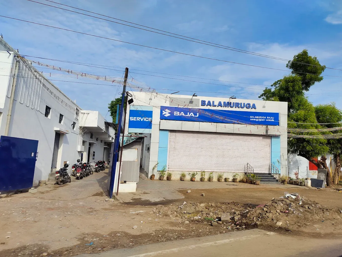 Image of: Balamuruga Bajaj In Avaniyapuram