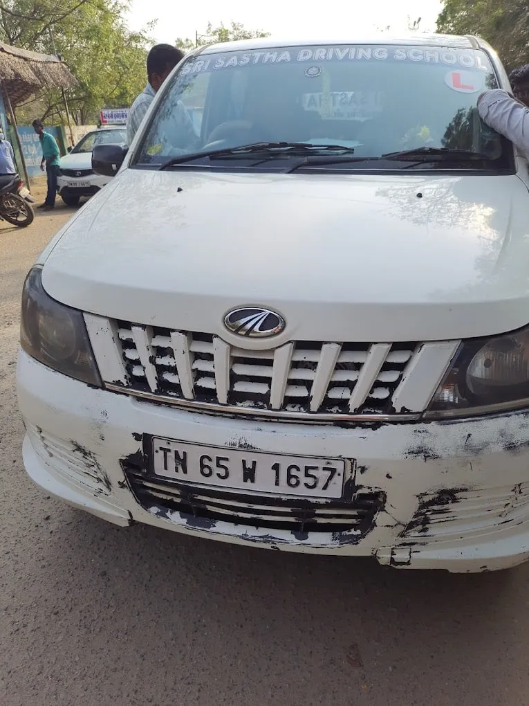 Image of: Sri Samy Driving School In Madurai