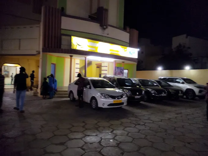 Image of: Annamalai Theatre in Simmakkal 2