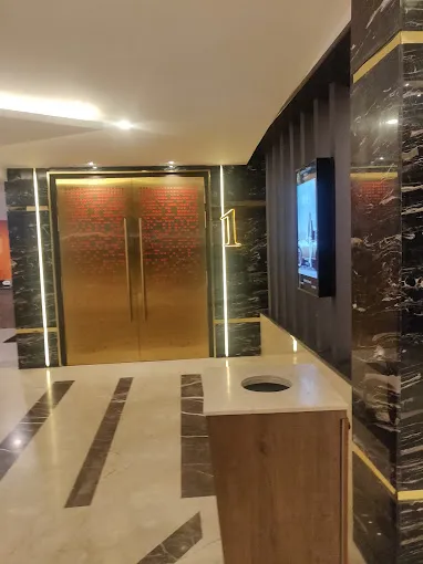 Image of: Gopuram Cinemas in Sellur 4