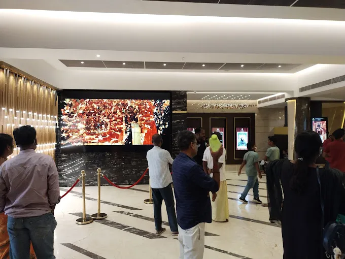 Image of: Gopuram Cinemas in Sellur 7
