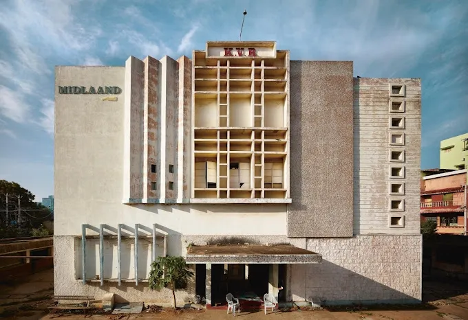 Image of: Midlaand Cinemas in Arasaradi
