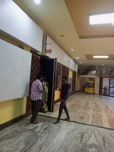 Image of: Shanmuga Cine Complex in Kalavasal 5