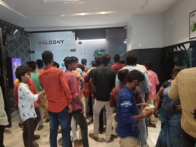 Image of: Solamalai Cinemas in Madurai 6