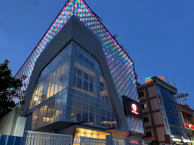 Image of: Vetri Cinema in Madurai 5