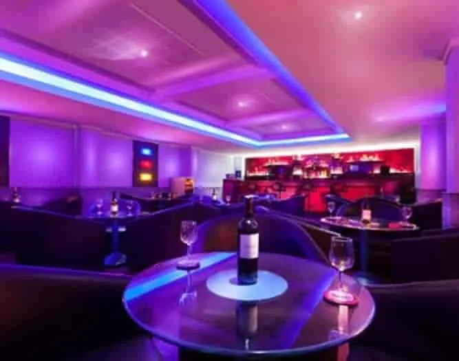 Image of: Golden Bar in Madurai