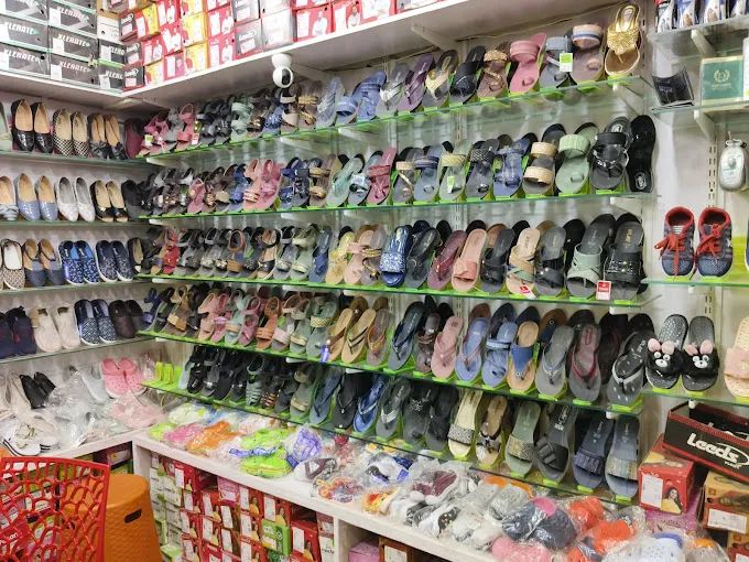 Image of: Almas Shoes In Madurai